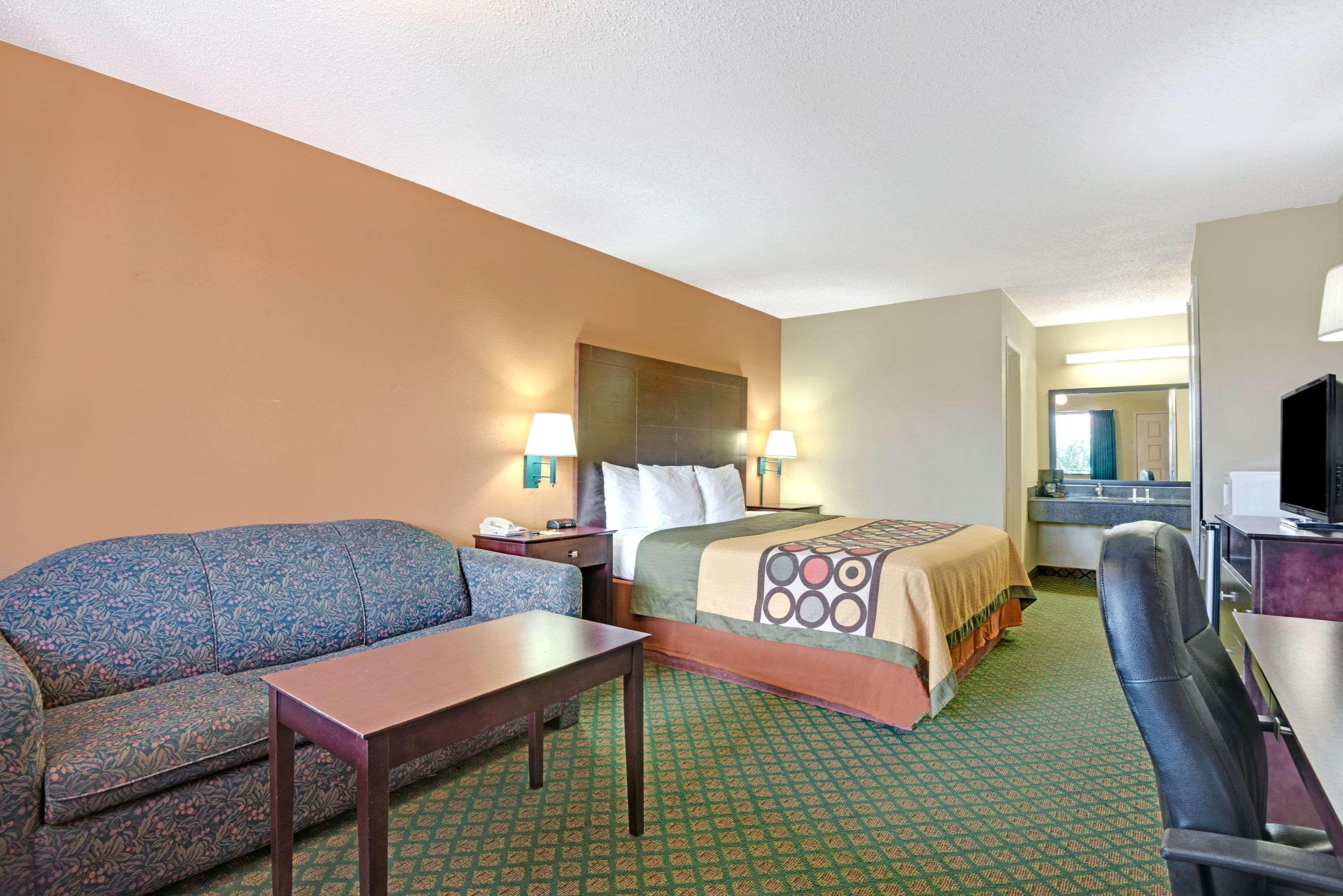 Super 8 By Wyndham Universal City Ngoại thất bức ảnh