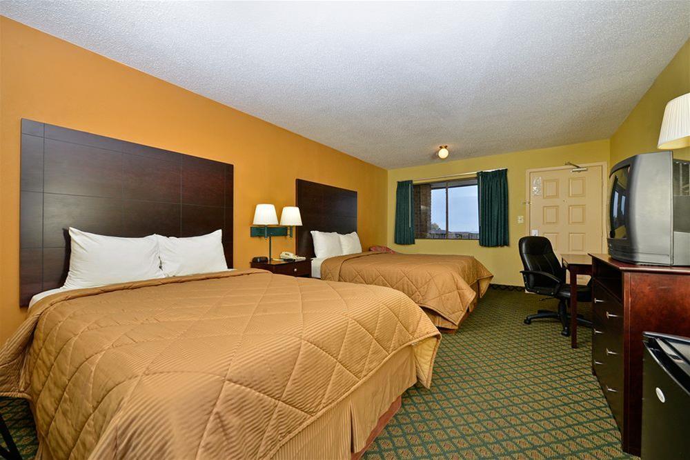 Super 8 By Wyndham Universal City Ngoại thất bức ảnh